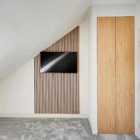 Apartment The Maze By Cliftonvalley